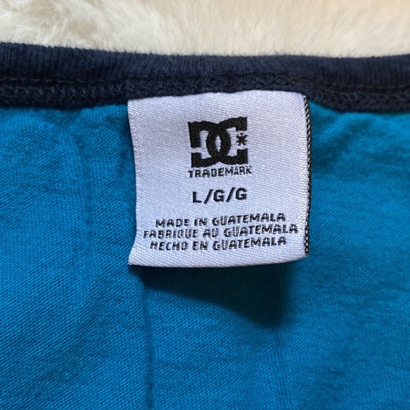 Large D C Mens tank top - Picture 2 of 8